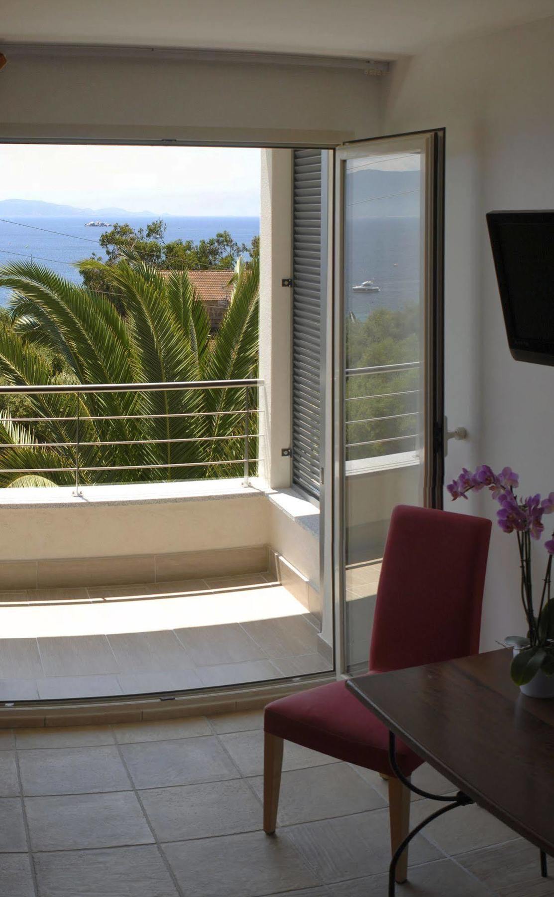 Hotel Les Eucalyptus Porto Pollo Eksteriør bilde
